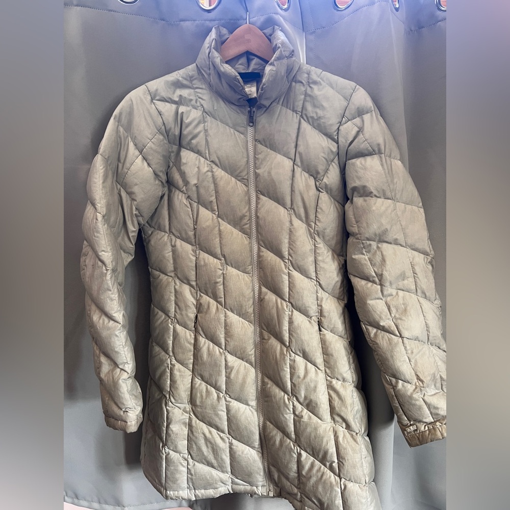 Patagonia Cream Puffer Long Coat Silver women’s M